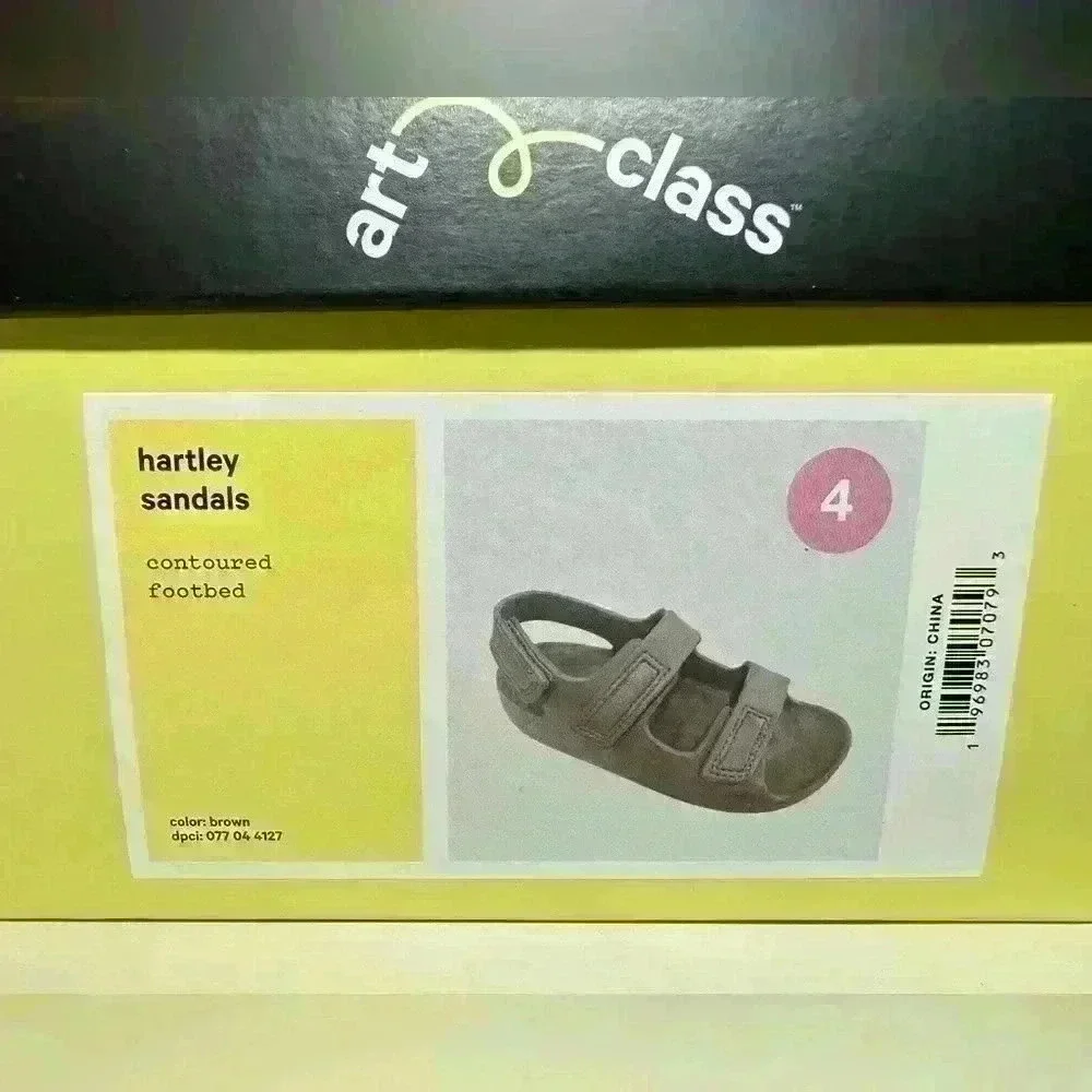 NWT Art Class Hartley Sandals Brown Size 4
